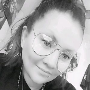 Meet your Posher, Chanda